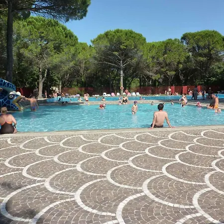 Aldeamento Turístico Mobilehome In Grado 53451 *