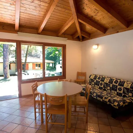 Mobilehome In Grado 53451 Village de vacances